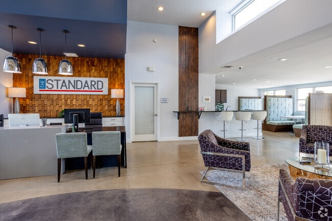 Leasing - Clubroom