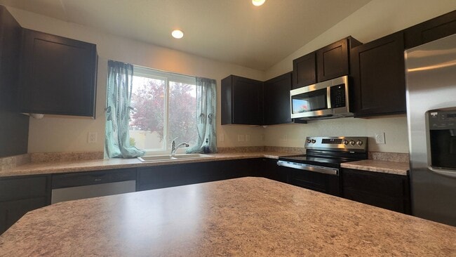 Photo - Great House in Thompson River Crossing