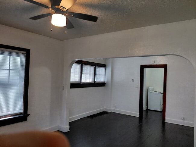 121-123 Huron Ave