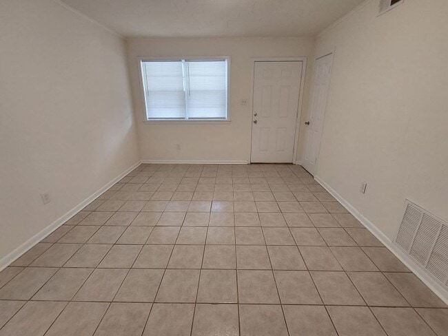 Photo - 722 Carter Dr