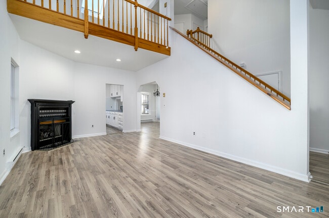 Photo - 905 Oronoke Rd Unit 13