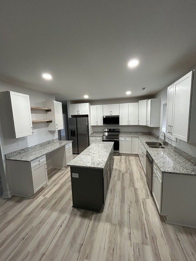 Photo - New Built Home 3-Bedroom Kernersville Home with Granite Touches and 2 Full Baths!"