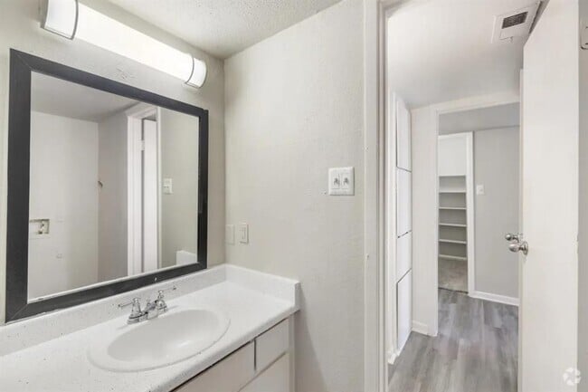 Building Photo - 11715 S Glen Dr Unit 602-1 Rental