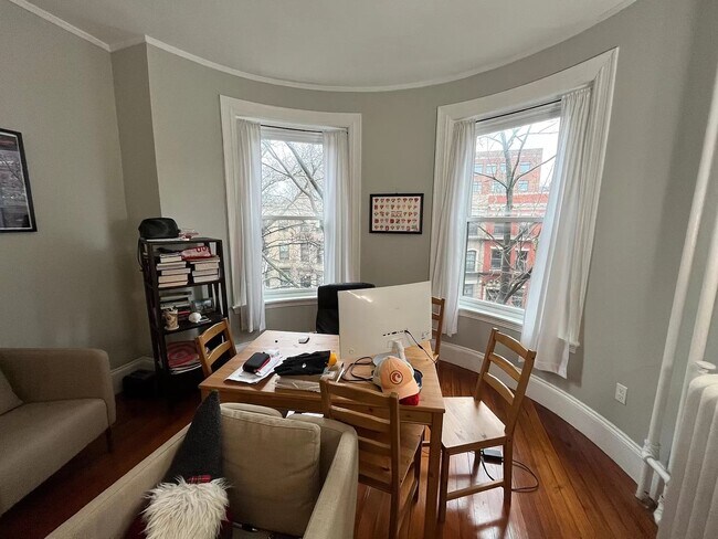 188 Bay State Rd Unit 5