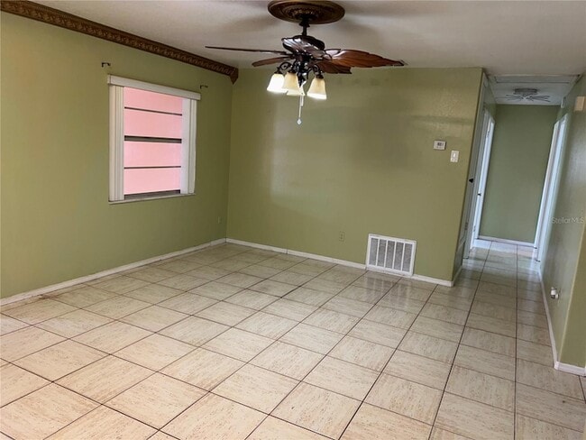 Photo - 518 Jupiter Way