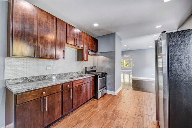 Photo - 7025 S Chappel Ave Unit 3