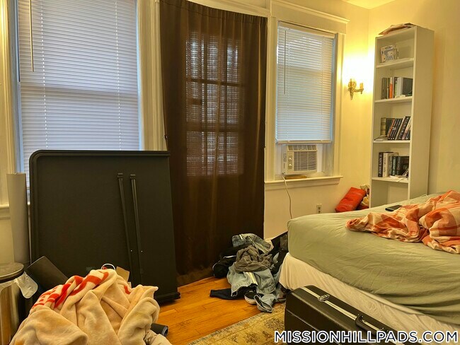 2 Mission St Unit 1