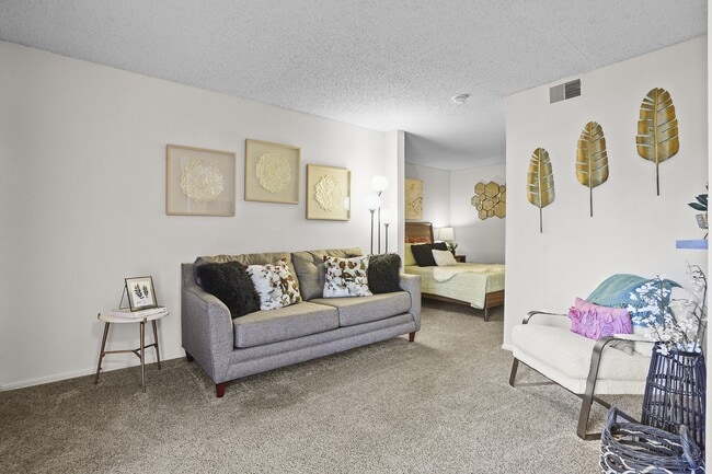 Raintree Apartments