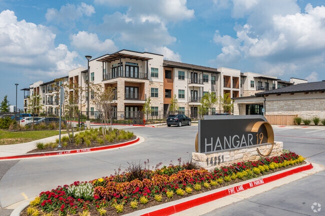 Hangar 19 - Hangar 19