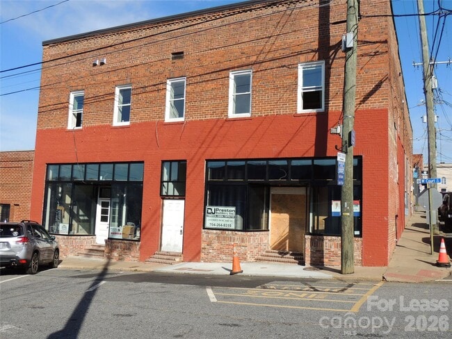 Building Photo - 125 Central St