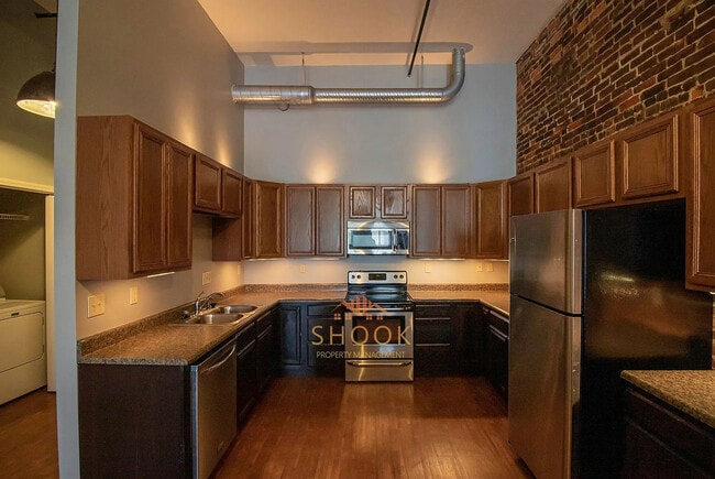 Photo - 102 N 3rd Street