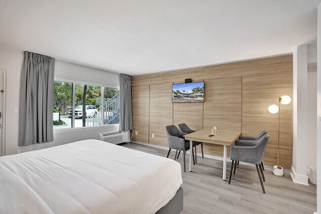 Photo - 3621 N Ocean Blvd Unidad SI FL2-ID1585643P