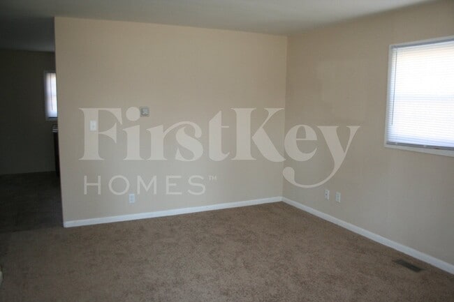 Photo - 9538 E 39th St