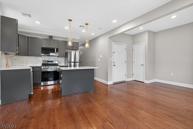 Photo - 579 S 12th St Unit 3