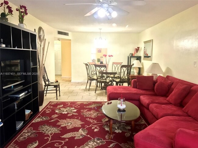 Photo - 1601 NE 191st St Unit B112