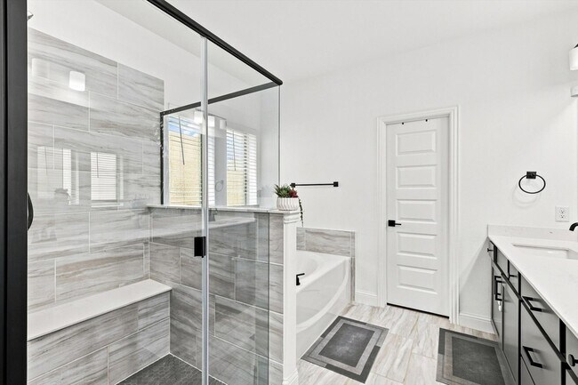 Photo - 1717 Canals Dr