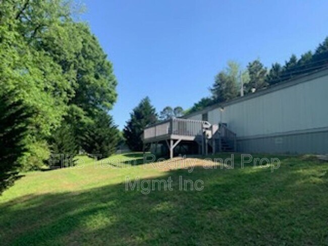 Photo - 2975 Cedarvale Rd Unit #4