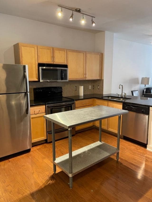 Kitchen - 401 20th St S Unit Bristol  #312