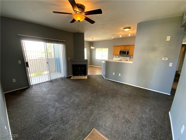 Photo - 2100 Black Island St Unidad 104