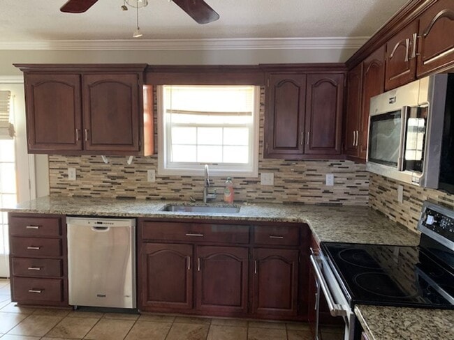 Photo - BEAUTIFUL 3 BEDROOM HOME