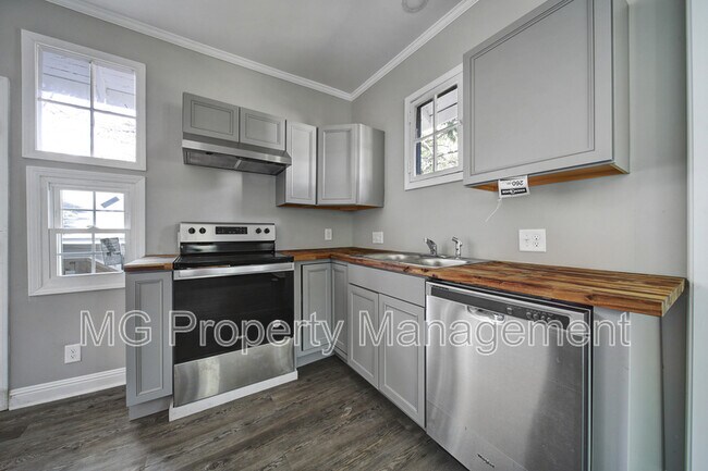 Photo - 501 S Weldon St