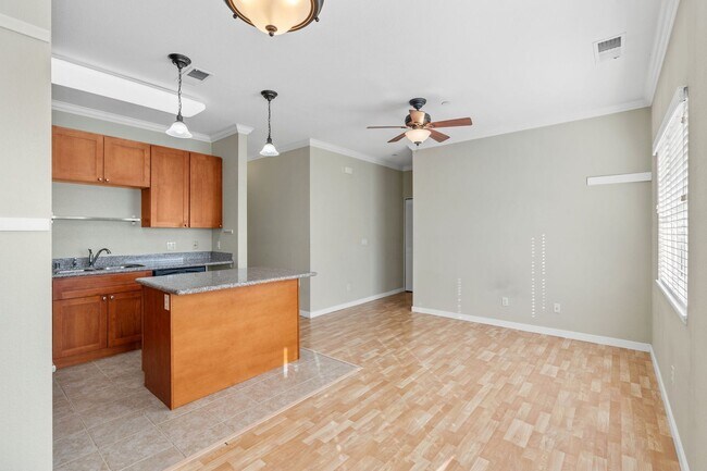 Photo - 225 Valley Oak Dr Unit 225