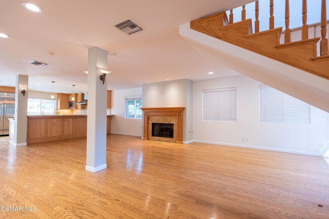 Photo - 4539 Mammoth Ave