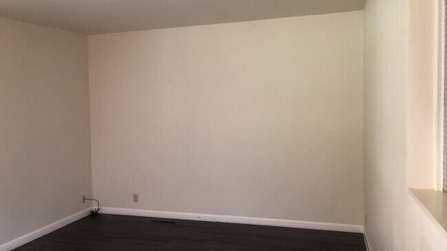 Photo - 1313-1315 NE Harvey Road Unit 1313 NE Harvey Road