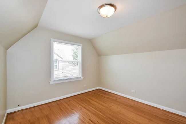 Building Photo - 4036 N Parkside Ave