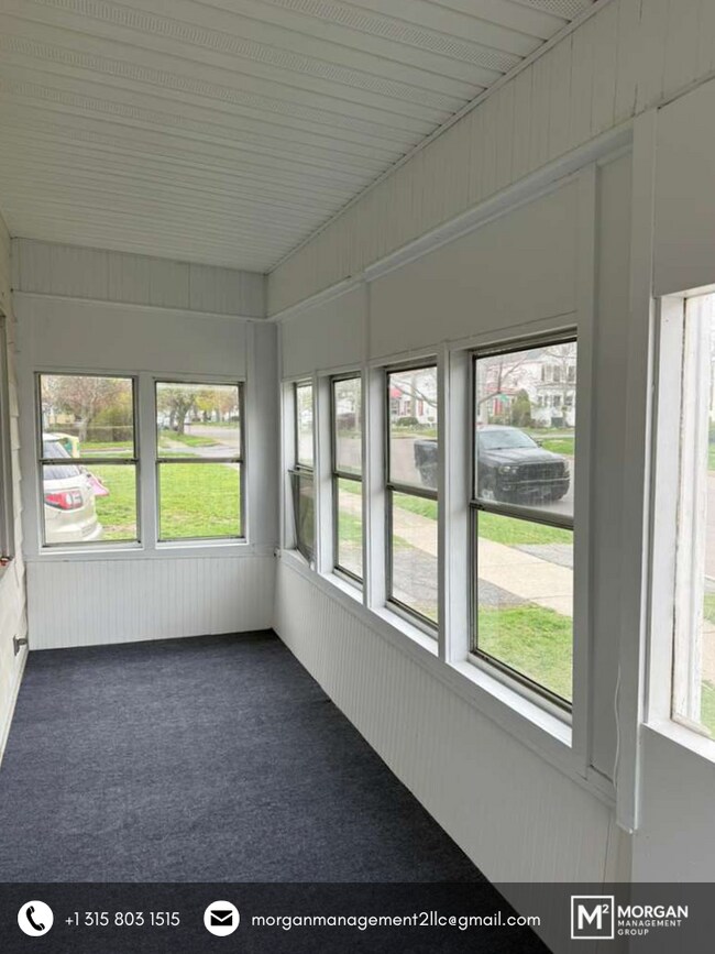 Photo - 162 W 8th St