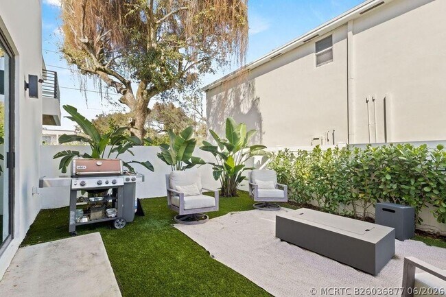 Photo - 705 SW 8th Terrace
