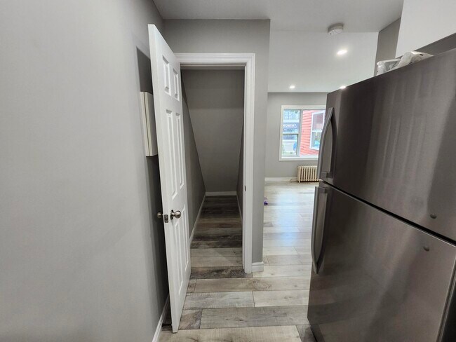 Photo - 90 Wentworth St Unit 2