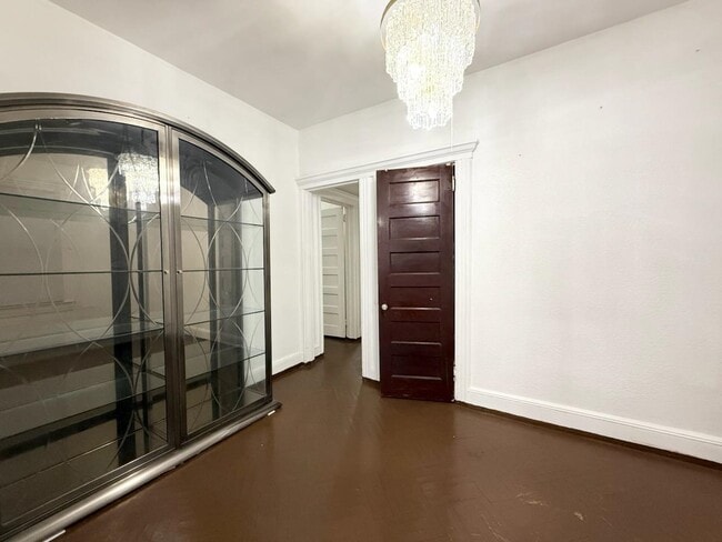 Photo - 183 Fairview Ave