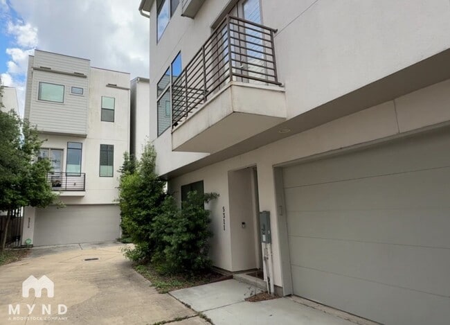 Building Photo - 5309 Inker St