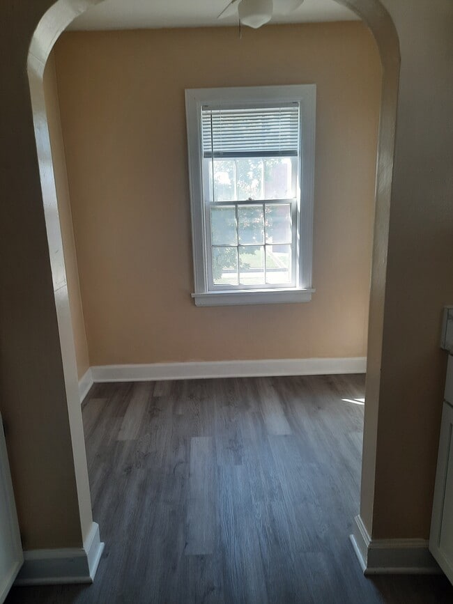 Photo - 226 E 5th Ave