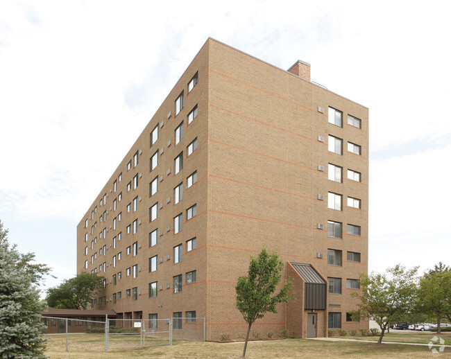 Canton Place | Independent Senior Living