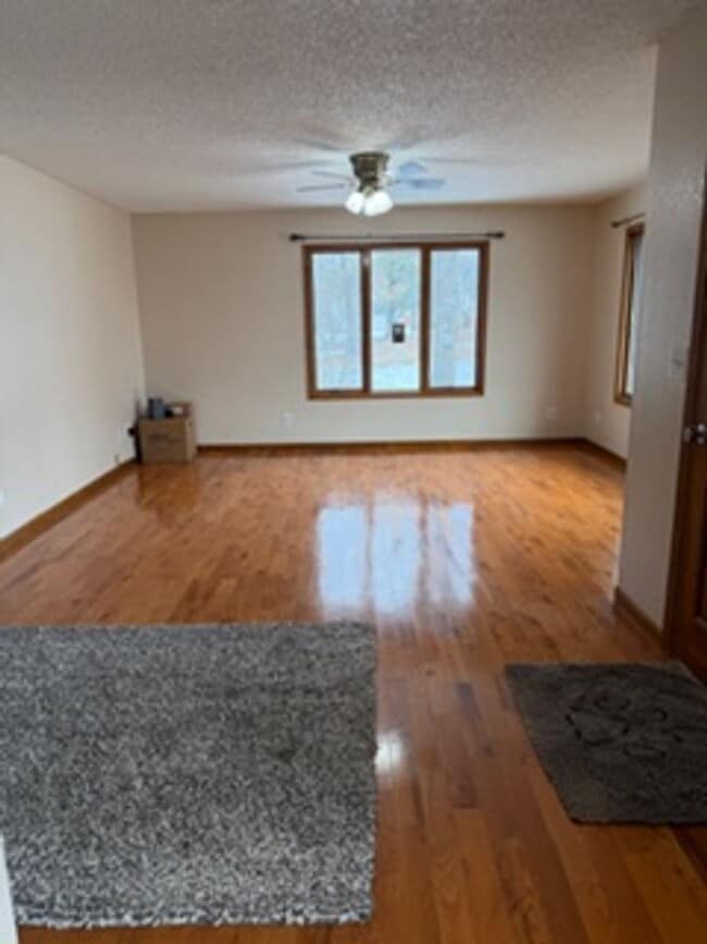 Photo - Beautiful county setting