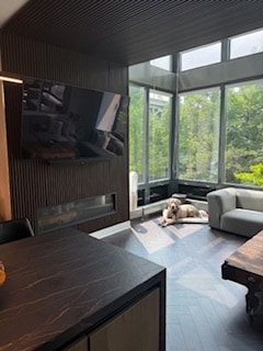 Photo - 600 N Kingsbury St