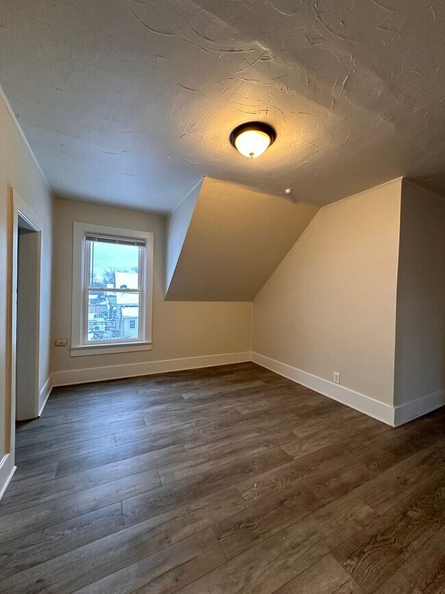 Photo - 248 N Franklin St Triplex Unit Upper Level C
