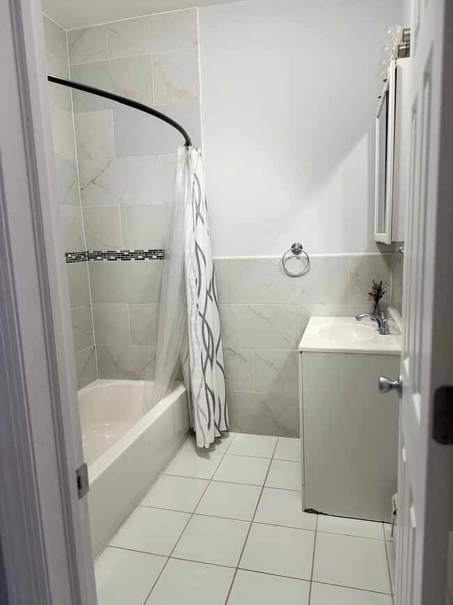 Photo - 288 2nd Ave W Unit 1A