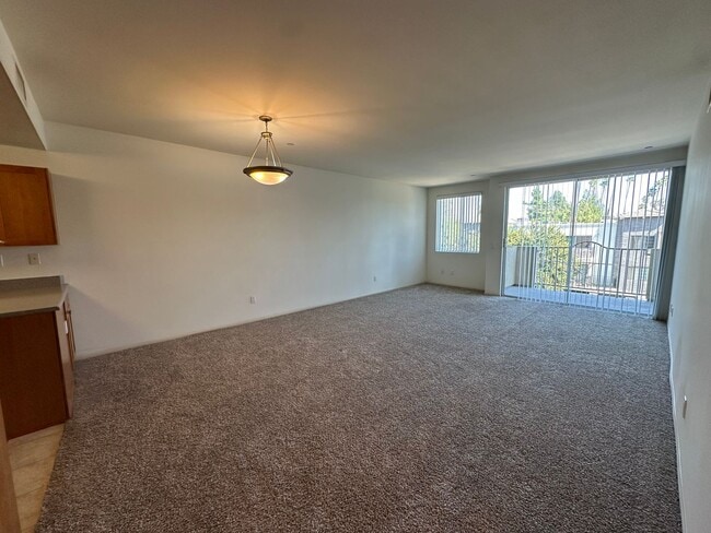 Photo - Available Low Income Unit - 2bed2bath condo in Canoga Park CA