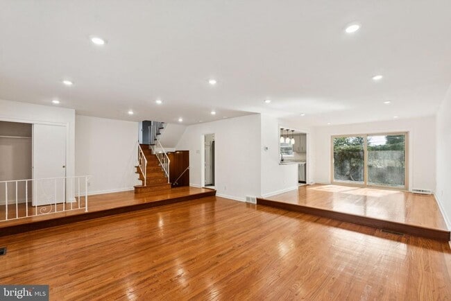 Photo - 1234 Remington Rd