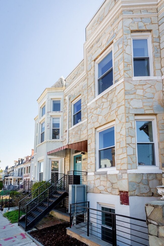 Photo - 3607 13th St NW Unidad 2
