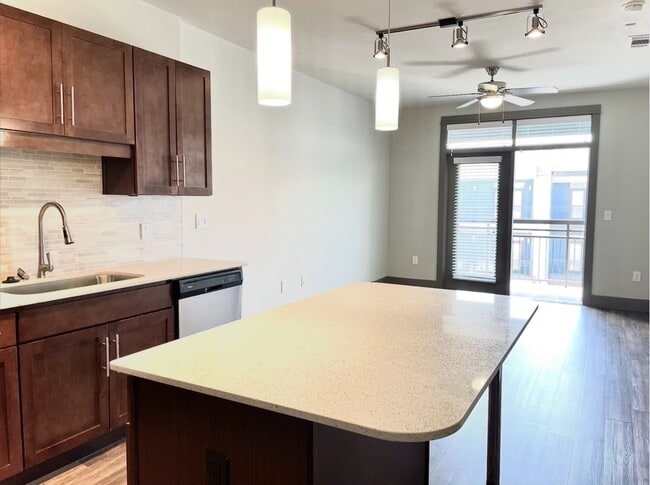 Photo - 2910 Milam St Unidad 1216