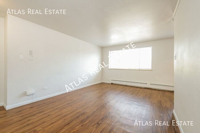 Photo - 4991 Lowell Blvd Unidad 103