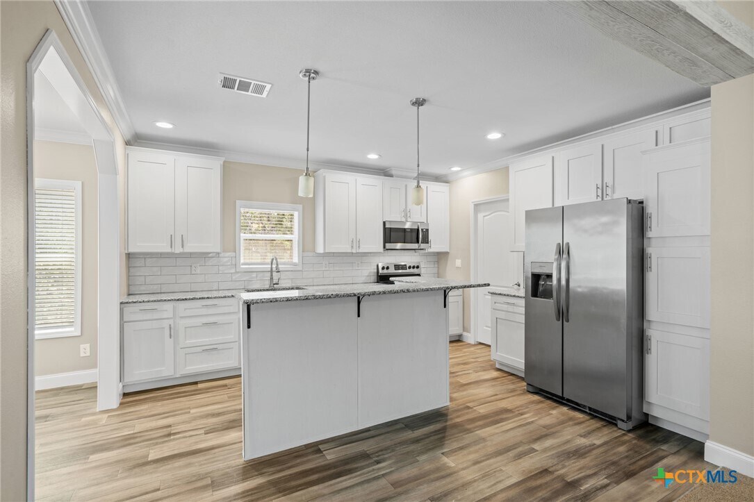 Photo - 711 La Cresta Dr