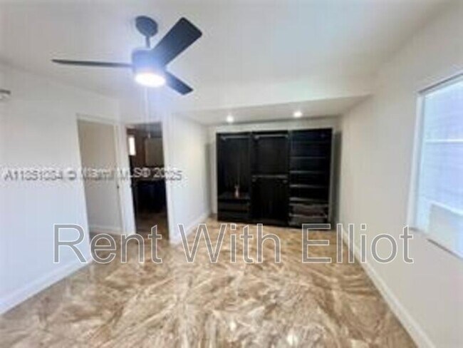 Photo - 7601 Simms St