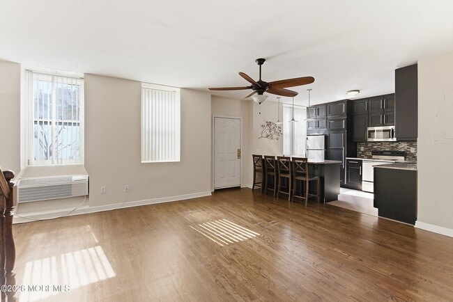 Photo - 39-45-45 Bruen St Unit 4