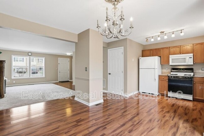 Photo - 808 Marquette Dr