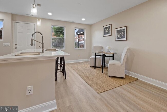 Photo - 1811 Ramblewood Rd